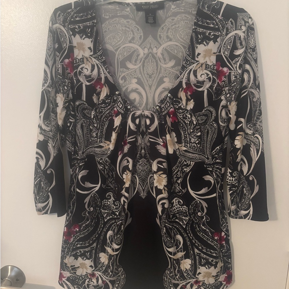 White House Black Market Black and White Floral blouse